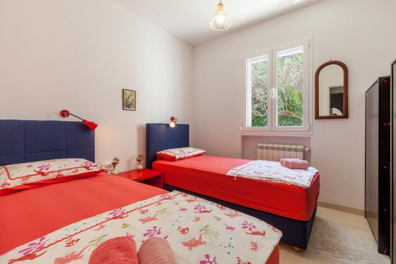 Holiday Home Duje Trogir Bagian luar foto